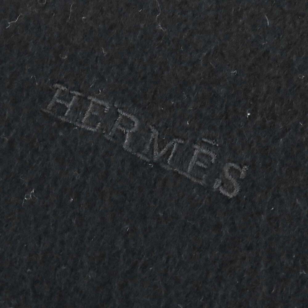 HERMES Black Scarf - Picture 6 of 7